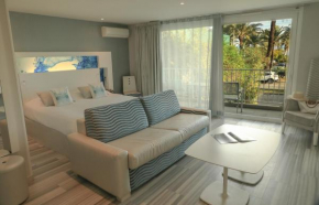 Отель Hôtel Josse  Антиб